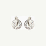 Boucles d&#039;oreilles clous oxydes virgule or blanc  