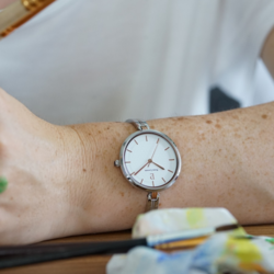 Montre Femme PRETTY Cadran Blanc Bracelet Acier Argent