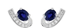 Boucles d'oreilles clous saphir & oxydes or blanc 9 carats